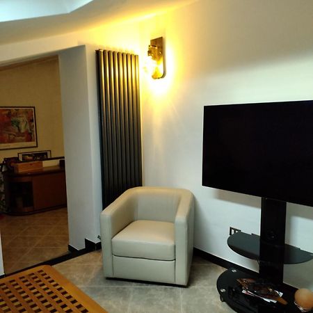 La Medievale 1 Guest House Пиньоне Екстериор снимка
