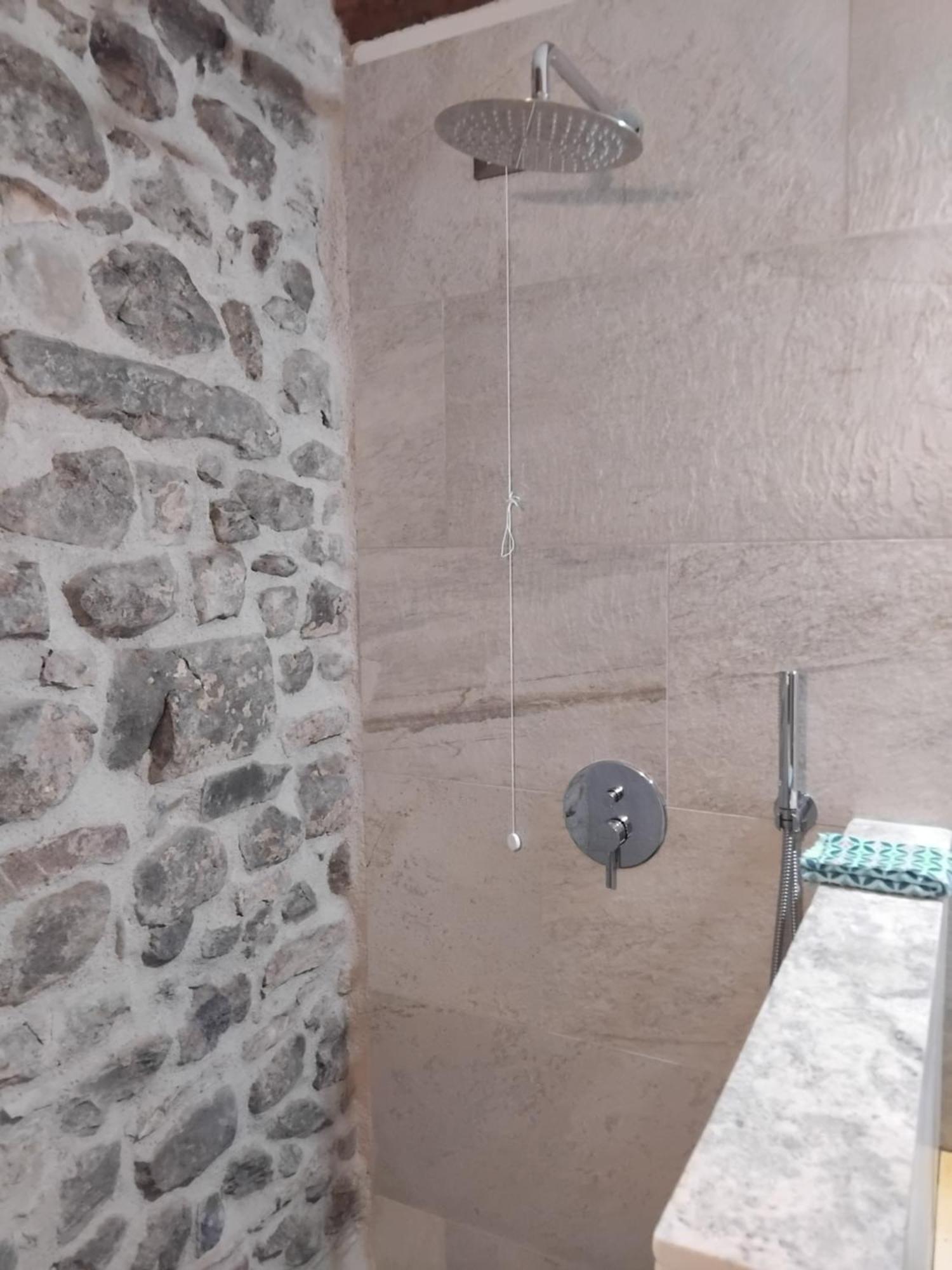 La Medievale 1 Guest House Пиньоне Екстериор снимка